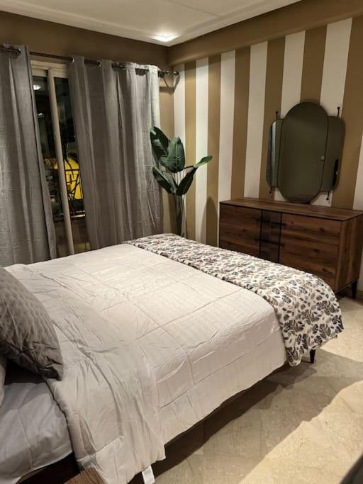 Sublime Bld Ghandi * Casa Blanca